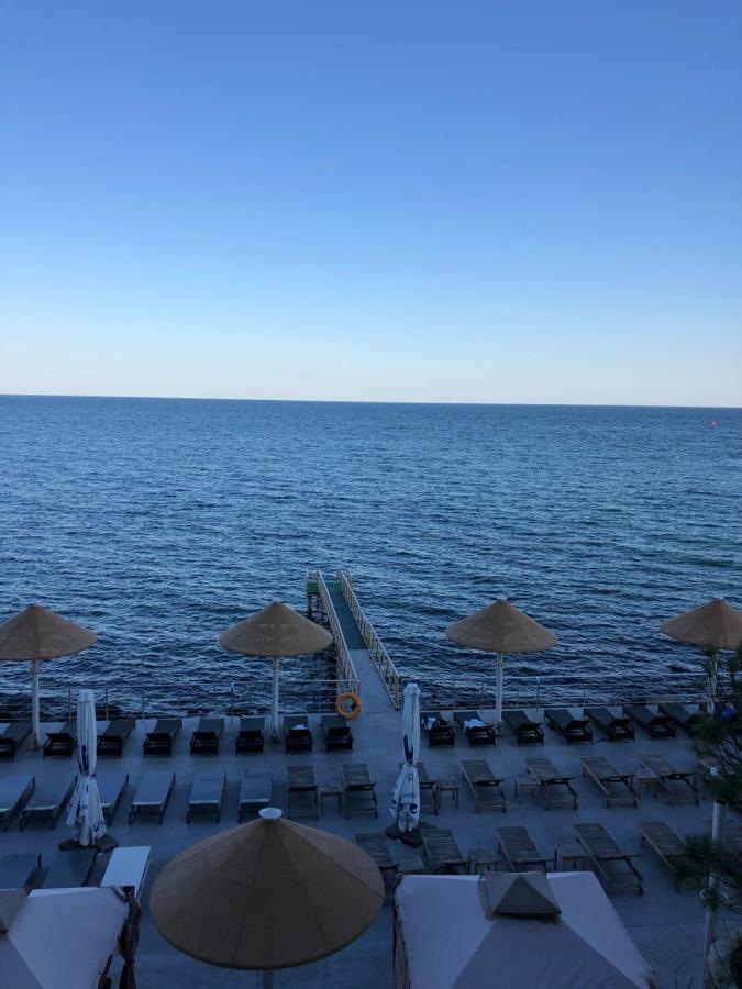 Maristella Marine Residense Hotel Apartment Одеса Екстериор снимка