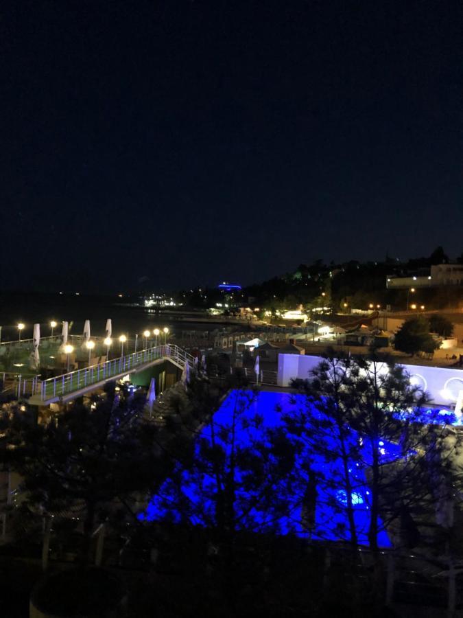 Maristella Marine Residense Hotel Apartment Одеса Екстериор снимка